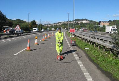 locating buried voids underneath a road carriageway